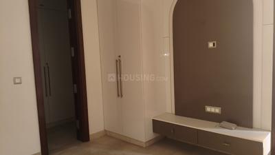 Bedroom Image of 2700 Sq.ft 4 BHK Builder Floor for sale in Vivek Vihar New Delhi for Rs. 50000000