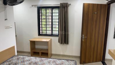 Bedroom Image of 1500 Sq.ft 1 RK Apartment / Flat for rent in Scheme 78 Indore for Rs. 14000