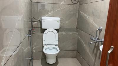 Bathroom Image of 1500 Sq.ft 1 RK Apartment / Flat for rent in Scheme 78 Indore for Rs. 14000