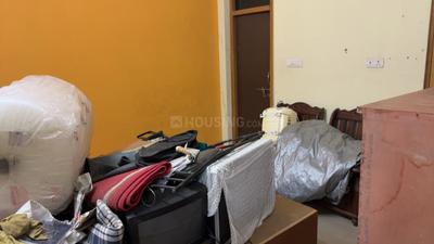 Bedroom Image of 1800 Sq.ft 2 BHK Builder Floor for rent in Barkhurdarpur Lucknow for Rs. 16000