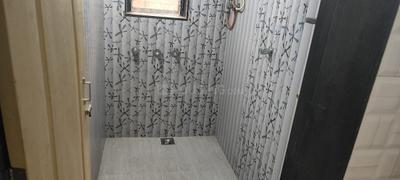 Bathroom Image of 650 Sq.ft 1 BHK Apartment / Flat for rent in Kalwa Thane for Rs. 18000