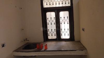 Kitchen Image of 675 Sq.ft 2 BHK Builder Floor for sale in Madhopura Ghaziabad for Rs. 2900000