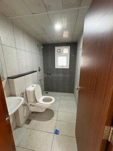 Bathroom Image of 1100 Sq.ft 2.5 BHK Apartment / Flat for rent in Prestige Song of the South, Begur Bengaluru for Rs. 58000
