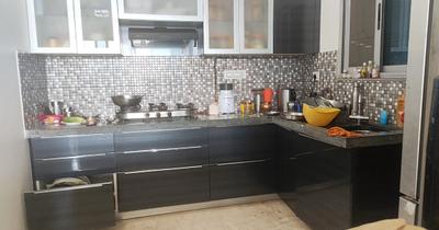 Kitchen Image of 1350 Sq.ft 2.5 BHK Apartment / Flat for sale in Amanora Gateway Towers 98 And 99, Hadapsar Pune for Rs. 28100000