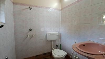 Bathroom Image of 1200 Sq.ft 2 BHK Builder Floor for rent in Joka Kolkata for Rs. 15000