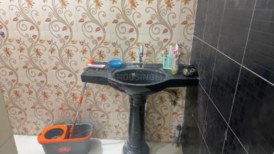 Bathroom Image of 1000 Sq.ft 2 BHK Apartment / Flat for rent in Pimple Gurav Pune for Rs. 25000