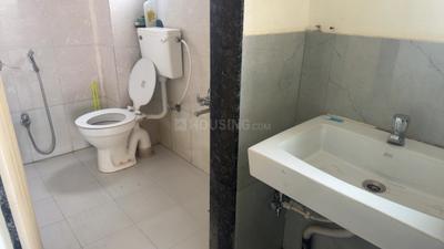 Bathroom Image of 400 Sq.ft 1 RK Apartment / Flat for rent in Pimple Nilakh Pune for Rs. 17000