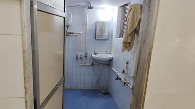 Bathroom Image of 500 Sq.ft 1 BHK Apartment / Flat for rent in Navgaon Thane for Rs. 28000