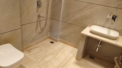 Image of 2700 Sq.ft 4 BHK Builder Floor for sale in Anand Vihar, New Delhi for Rs. 62500000