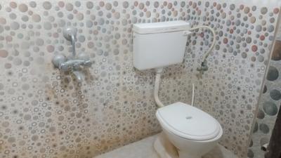 Bathroom Image of 1500 Sq.ft 2 BHK Apartment / Flat for rent in Gowlidody Hyderabad for Rs. 27200