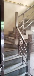 Staircase Image of 1300 Sq.ft 2.5 BHK Duplex for rent in Sikandra Agra for Rs. 10000