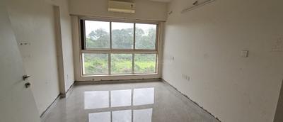 Bedroom Image of 1200 Sq.ft 3 BHK Apartment / Flat for rent in Godrej The Trees, Vikhroli East Mumbai for Rs. 175000