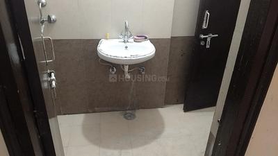 Bathroom Image of 1778 Sq.ft 4 BHK Apartment / Flat for sale in Sanchar Apparmant, Sikrod Ghaziabad for Rs. 8800000