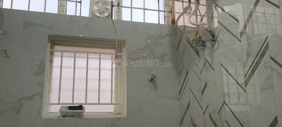 Bathroom Image of 700 Sq.ft 1 BHK Independent House for rent in Huskur Bengaluru for Rs. 15000