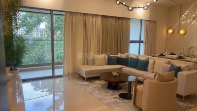 Living Room Image of 2000 Sq.ft 4 BHK Apartment / Flat for sale in Thane West Thane for Rs. 37900000