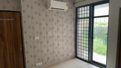 Bedroom Image of 1400 Sq.ft 2 BHK Builder Floor for rent in Vatika Emilia Floors, Sector 82 Gurgaon for Rs. 35000