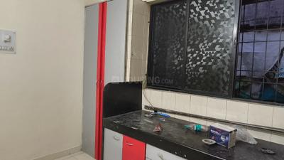 Kitchen Image of 900 Sq.ft 2 BHK Apartment / Flat for rent in Shukrawar Peth Pune for Rs. 25000