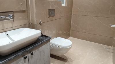 Image of 1620 Sq.ft 3 BHK Builder Floor for sale in Anand Vihar, New Delhi for Rs. 35000000