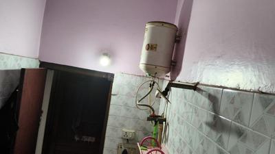 Image of 1000 Sq.ft 2 BHK Builder Floor for rent in Laxmi Nagar, New Delhi for Rs. 22000
