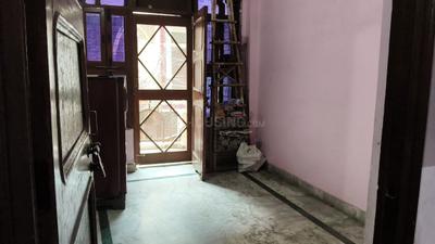 Bedroom Image of 1000 Sq.ft 2 BHK Builder Floor for rent in Laxmi Nagar New Delhi for Rs. 22000