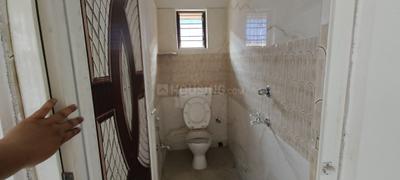 Bathroom Image of 1050 Sq.ft 3 BHK Apartment / Flat for sale in Baghajatin Kolkata for Rs. 6000000