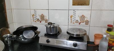 Kitchen Image of 500 Sq.ft 2 BHK Builder Floor for rent in Tughlakabad New Delhi for Rs. 9000