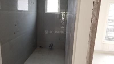 Image of 633 Sq.ft 2 BHK Apartment / Flat for sale in Chinar Park, Kolkata for Rs. 3000000