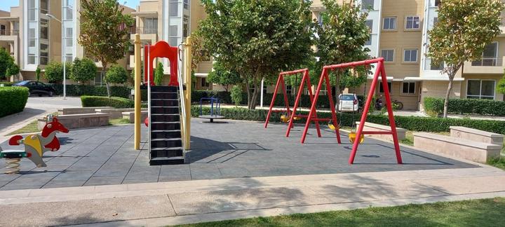 Amolik Aster Woods Main Image 1