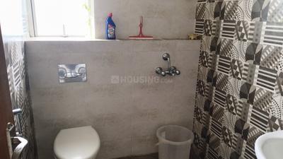 PS Arham Bathroom Two 4