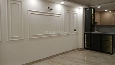 Living Room Image of 1400 Sq.ft 4 BHK Apartment / Flat for sale in Chhattarpur New Delhi for Rs. 13000000