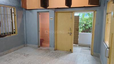 Bedroom Image of 1000 Sq.ft 2 BHK Apartment / Flat for rent in Verdant Enclave, Jadavpur Kolkata for Rs. 13000