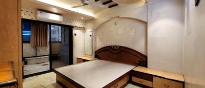 Bedroom Image of 2200 Sq.ft 4 BHK Apartment / Flat for rent in Flower Valley, Wanwadi Pune for Rs. 75000