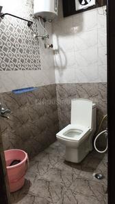 Bathroom Image of 500 Sq.ft 1 BHK Apartment / Flat for rent in Serilingampally Hyderabad for Rs. 18000