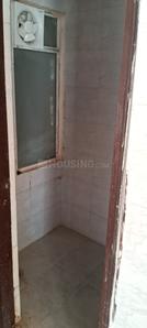 Bathroom Image of 585 Sq.ft 1 BHK Apartment / Flat for rent in Amrapali Dream Valley 2, Noida Extension Greater Noida for Rs. 12000