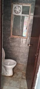 Bathroom Image of 585 Sq.ft 1 BHK Apartment / Flat for rent in Amrapali Dream Valley 2, Noida Extension Greater Noida for Rs. 12000