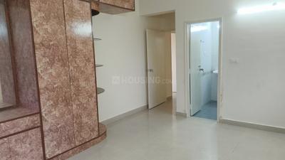 Bedroom Image of 1686 Sq.ft 3 BHK Apartment / Flat for rent in South City Residency, Prince Anwar Shah Connector Kolkata for Rs. 70000