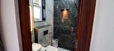 Bathroom Image of 500 Sq.ft 1 BHK Apartment / Flat for rent in Veerbhadra Rishikesh for Rs. 18000