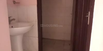 Bathroom Image of 550 Sq.ft 1 BHK Apartment / Flat for rent in Supertech Eco Village, Noida Extension Greater Noida for Rs. 14000