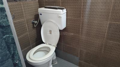 Bathroom Image of 619 Sq.ft 1 BHK Apartment / Flat for sale in HP Employees, Chembur Mumbai for Rs. 12500000