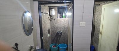 Bathroom Image of 310 Sq.ft 1 BHK Apartment / Flat for rent in Vashi Navi Mumbai for Rs. 28000