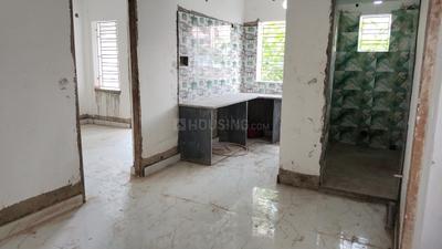 Living Room Image of 740 Sq.ft 2 BHK Apartment / Flat for sale in Chinar Park Kolkata for Rs. 3200000