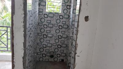 Image of 740 Sq.ft 2 BHK Apartment / Flat for sale in Chinar Park, Kolkata for Rs. 3200000