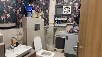 Bathroom Image of 850 Sq.ft 1 BHK Builder Floor for rent in Omaxe Eternity, Sunrakh Bangar Vrindavan for Rs. 35000