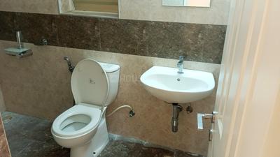 Image of 1432 Sq.ft 3 BHK Apartment / Flat for rent in Casagrand Lorenza, Kogilu, Bengaluru for Rs. 46000