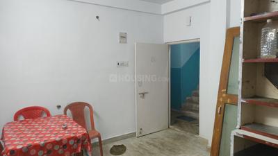 Living Room Image of 800 Sq.ft 2 BHK Apartment / Flat for rent in Sarada A/9 Katju Nagar, Jadavpur Kolkata for Rs. 14000
