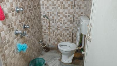 Image of 800 Sq.ft 2 BHK Apartment / Flat for rent in Sarada A/9 Katju Nagar, Jadavpur, Kolkata for Rs. 14000