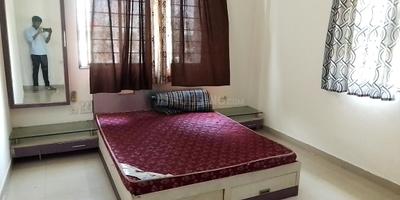 Bedroom Image of 950 Sq.ft 2 BHK Apartment / Flat for rent in Magarpatta Iris, Magarpatta City Pune for Rs. 39000
