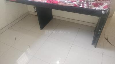 Kitchen Image of 600 Sq.ft 1 BHK Apartment / Flat for rent in Magarpatta Zinnia, Magarpatta City Pune for Rs. 24000