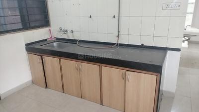 Kitchen Image of 960 Sq.ft 2 BHK Apartment / Flat for sale in Magarpatta Cosmos Apartment, Magarpatta City Pune for Rs. 16500000