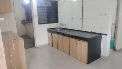 Kitchen Image of 930 Sq.ft 2 BHK Apartment / Flat for sale in Magarpatta Cosmos Apartment, Magarpatta City Pune for Rs. 17500000
